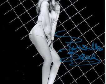 Priscilla Barnes signed autographed 8x10 photograph ( Three's Company )
