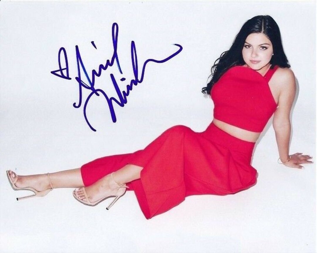 Ariel Winter Signed Autographed 8x10 Photograph - Etsy