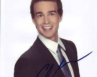 Christopher Gorham autographed 8x10 covert affairs auggie anderson photograph