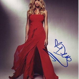 Denise Richards signed autographed 8x10 photograph