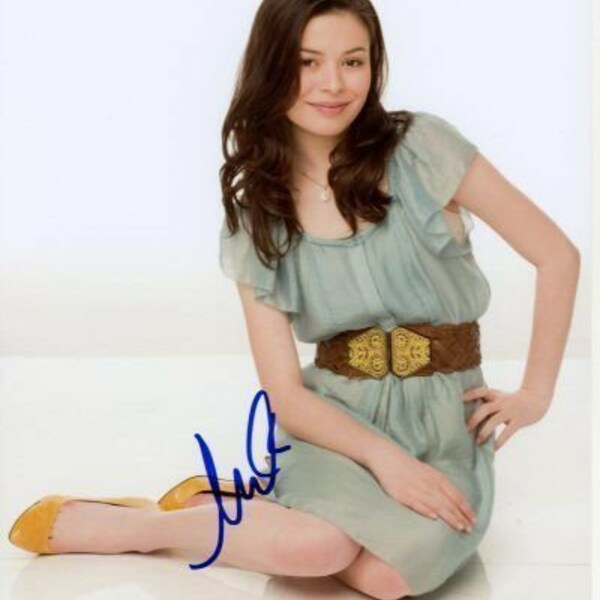 Miranda Cosgrove signed autographed 8x10 photograph