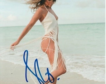 Jennifer Lopez signed autographed 8x10 photograph