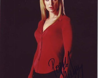 Poppy montgomery autographed 8x10 photograph