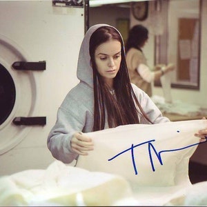 Taryn Manning signed autographed 8x10 orange is the new black photograph