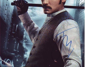 ジュード・ロウのサイン入り8x10シャーロック・ホームズ役ジョン