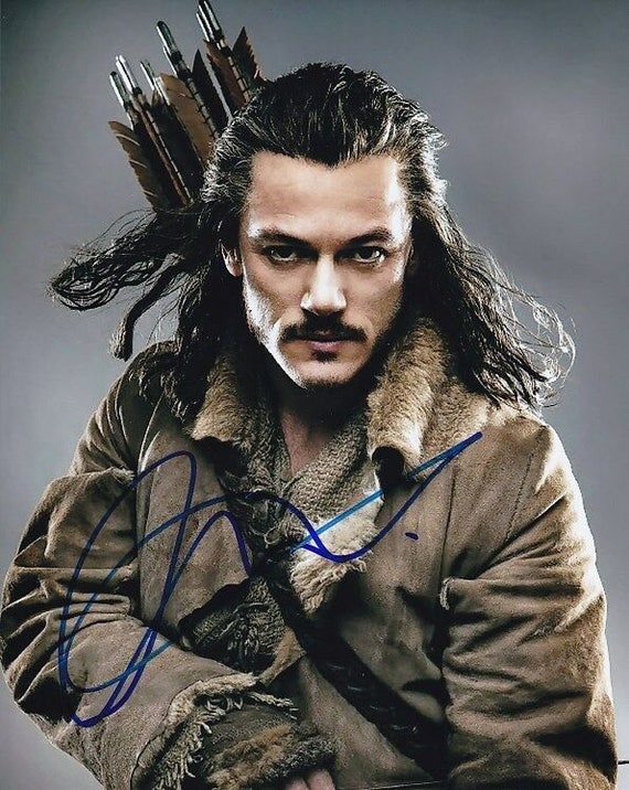 Luke evans firmó autografiado 8x10 la fotografía del bardo - Etsy España Luke evans firmó autografiado 8x10 la fotografía del bardo - Etsy España