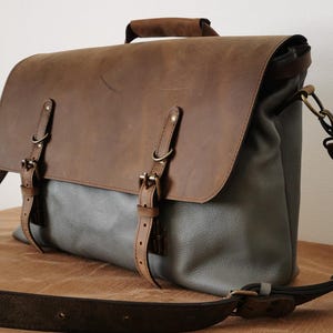 Bolso de viaje de cuero Explorer MrJones, bolso de trabajo de cuero, maletín de cuero para portátil de 15 pulgadas, bolso para fotógrafo, bolso bandolera con asa superior