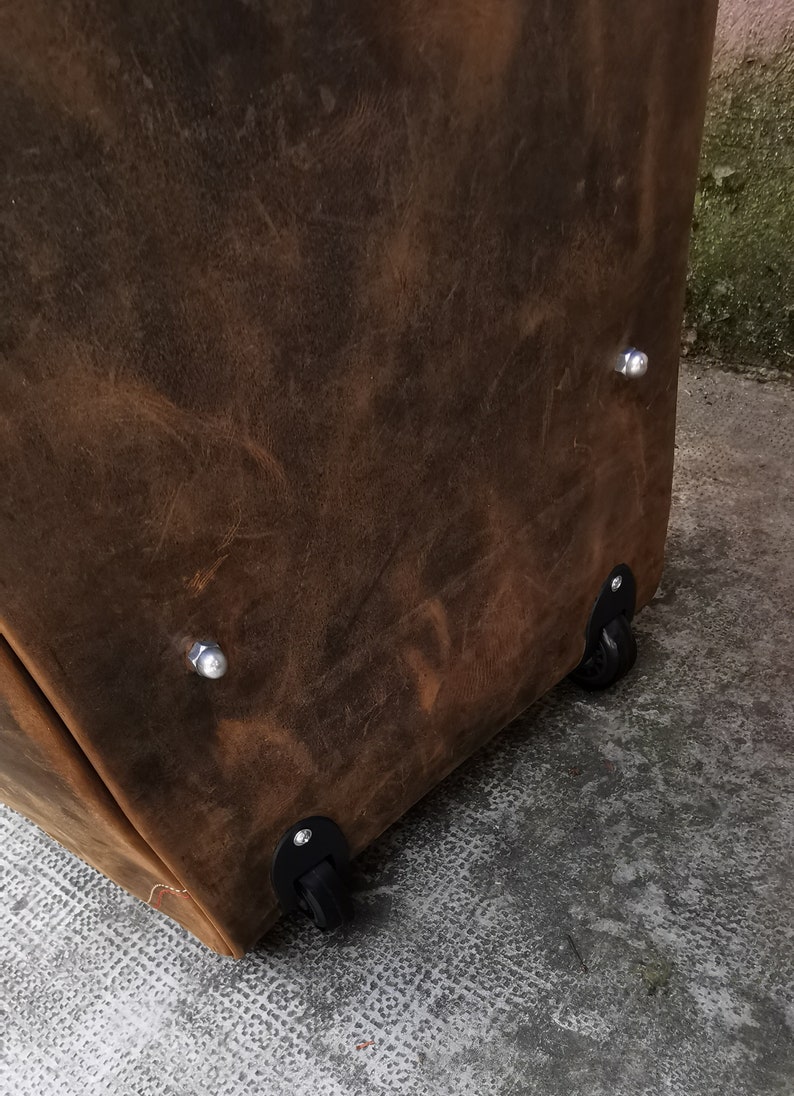 Bagagli in pelle per famiglie numerose, borsa trolley in pelle fatta a mano, articoli in pelle cuciti dal design unico, borsa da viaggio in pelle, bagaglio a rotelle immagine 6