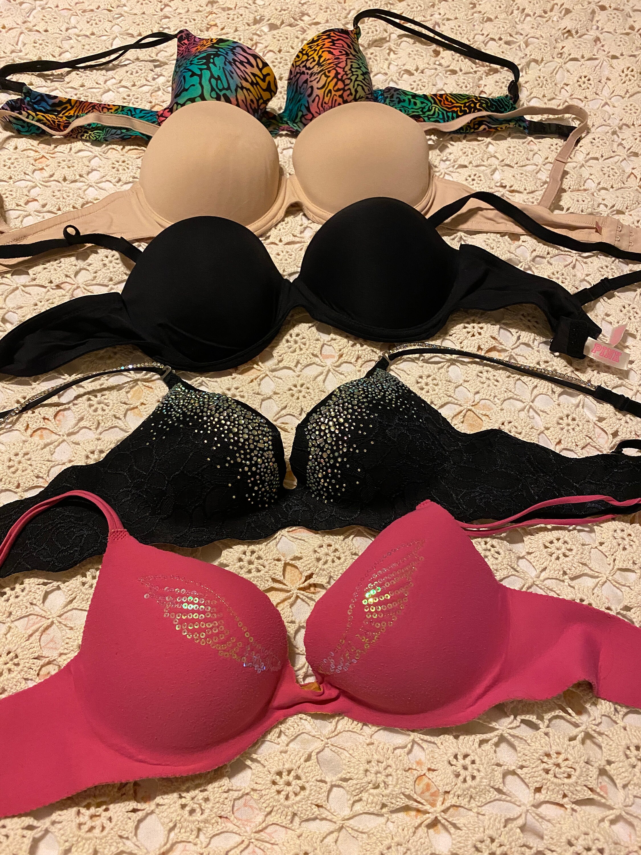 Victoria’s Secret Set 6 bras 32 D
