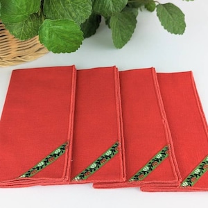 Set of 4 Red Linen Cloth Napkins | Vintage Christmas Table Linen Napkins | Red Green Table Holiday Decor