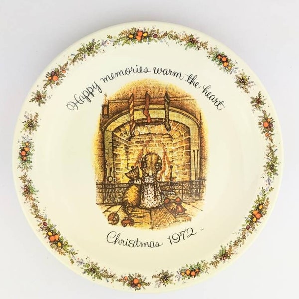 Holly Hobbie 1972 Holiday Christmas Plate | Commemorative Edition Collectible Plate Vintage | MCMLXXII Gen X 1972 Christmas Nostalgia Gift