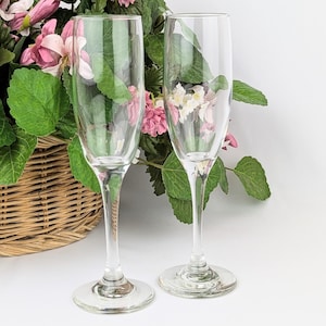 Pair of Crystal Fluted Champagne Glasses for Holiday Celebration | Minimalist Champagne Toasting Flutes | Simple Wedding Champagne Flutes