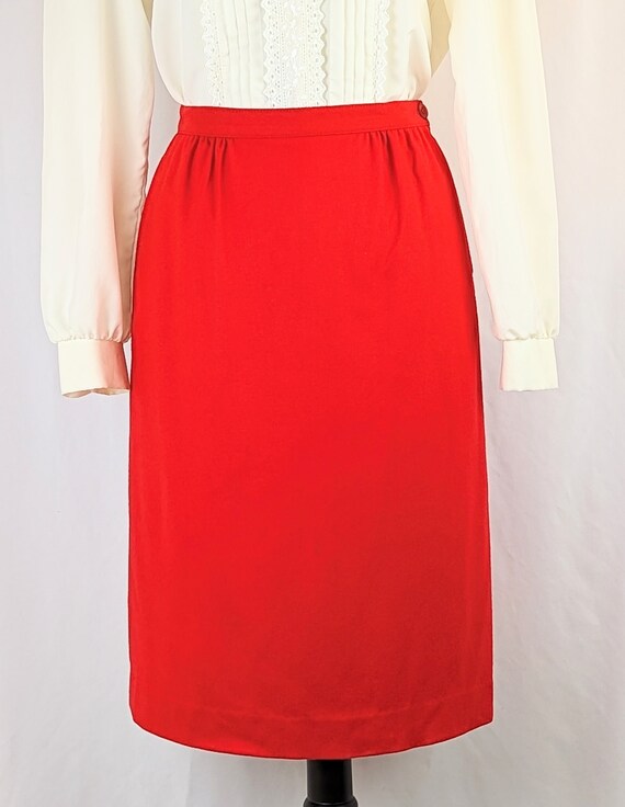 Women's Red Virgin Wool Skirt Size 10 | Vintage P… - image 2