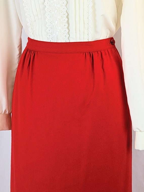 Women's Red Virgin Wool Skirt Size 10 | Vintage P… - image 4