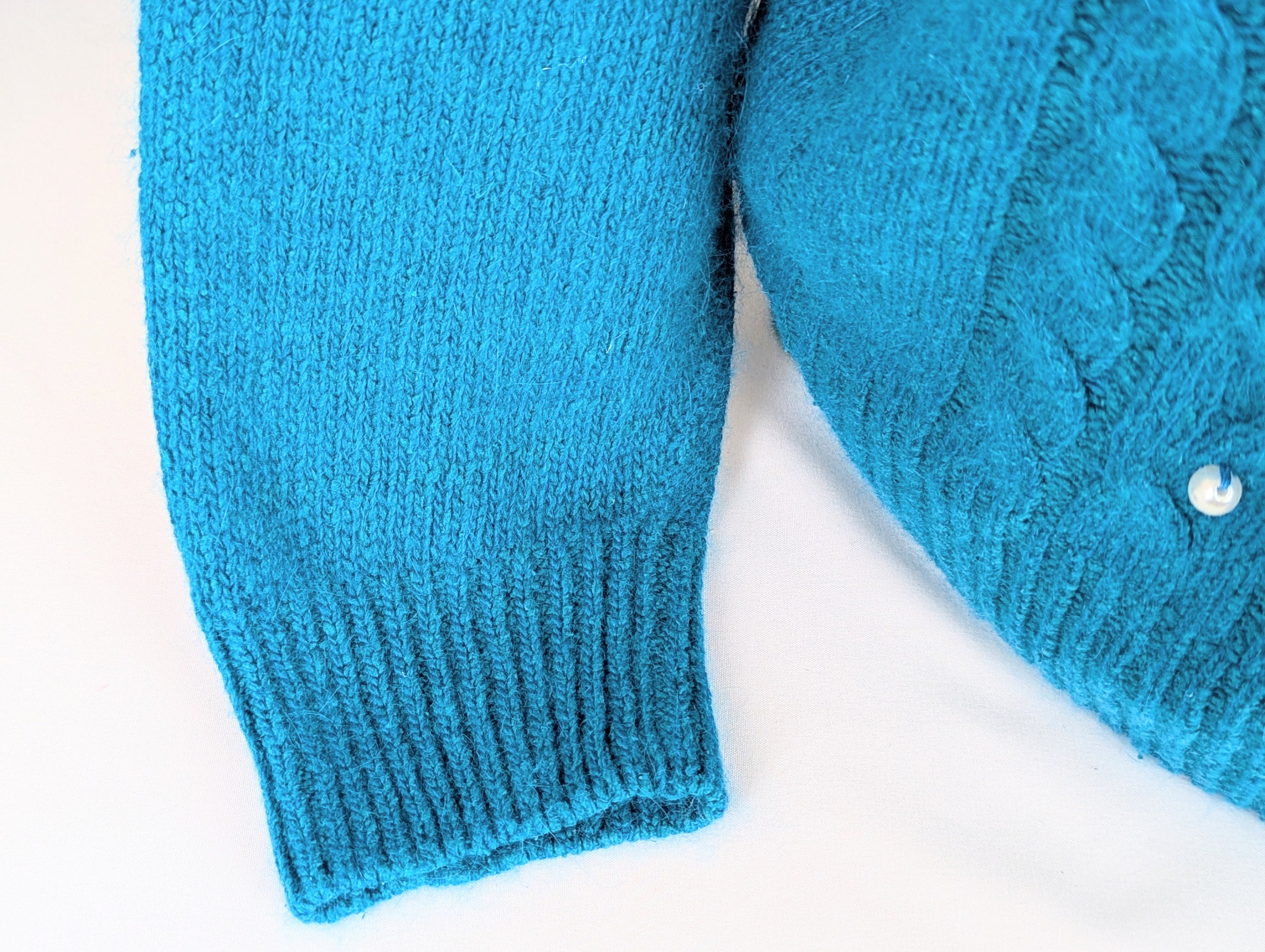 ニット・セーター IONSEOUL Bell Mohair Brush Knit BBZ116 Brushed Mohair Beanie in Cerise — Hellenic Aesthetic