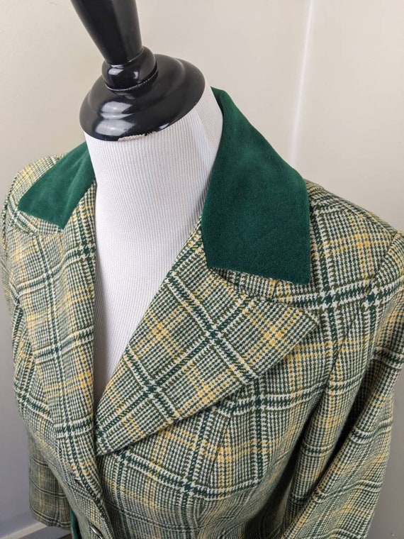 Vintage 1960s Women's Green Plaid Wool Suit | Vtg… - image 4