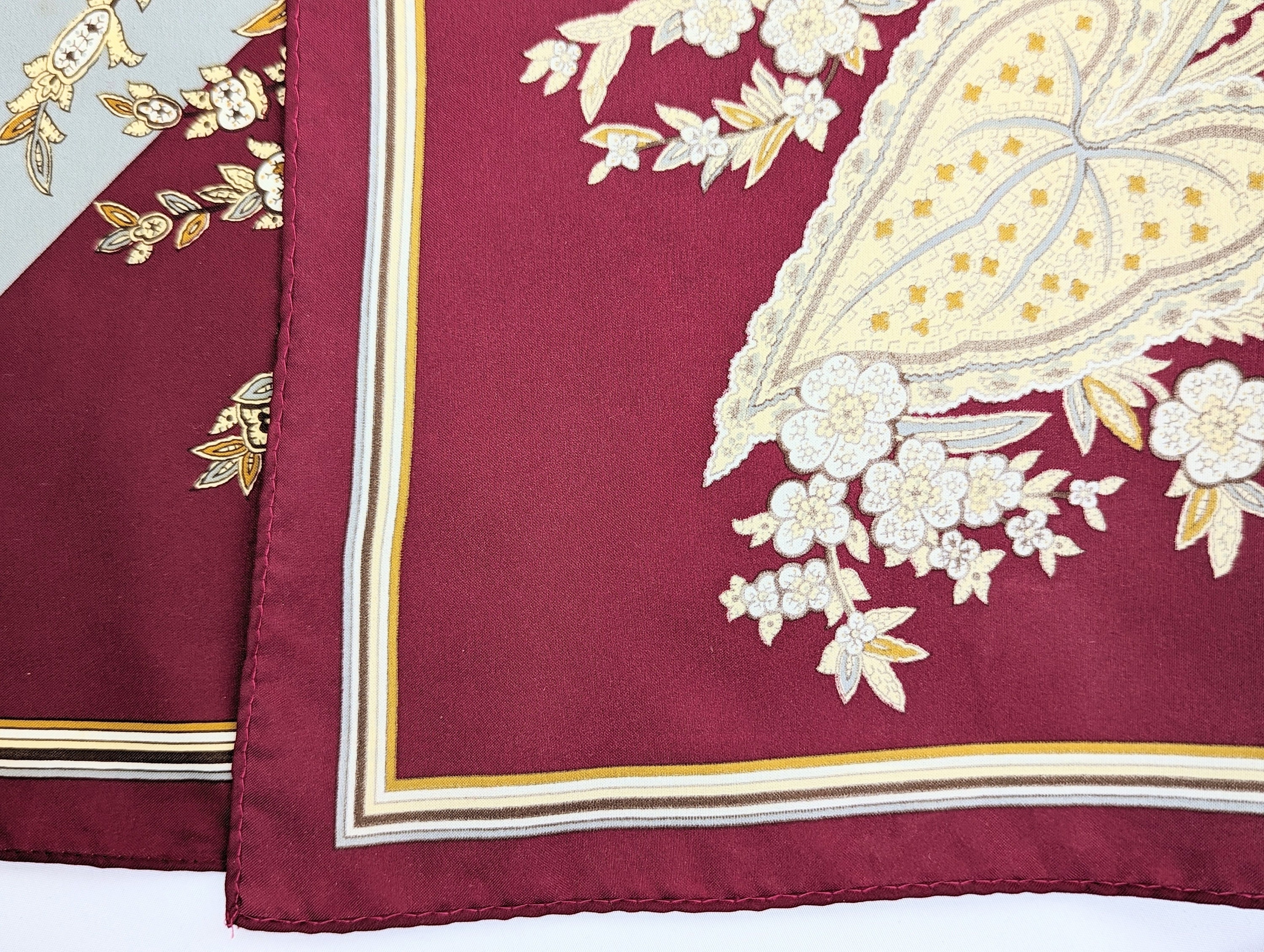 Grand Foulard Carré Rouge Bordeaux - Viscose - 102 X 103 Cm - Neuf - Fabriqué En Inde