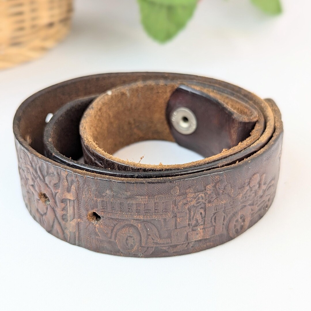 Vintage Tooled Leather Belt 47 display picture 1