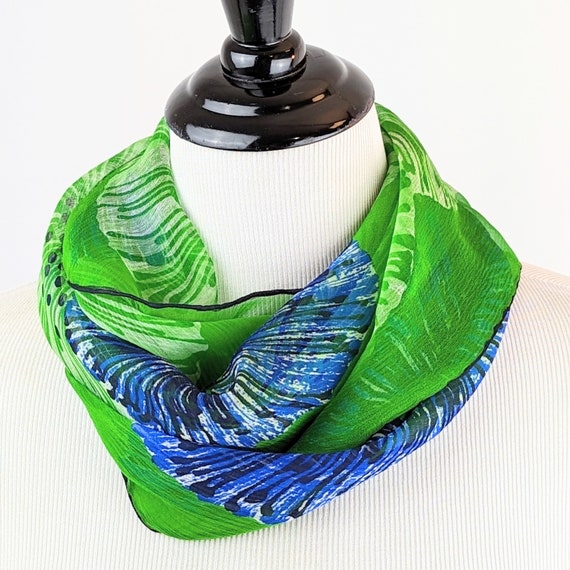 Green and blue scarf Gem