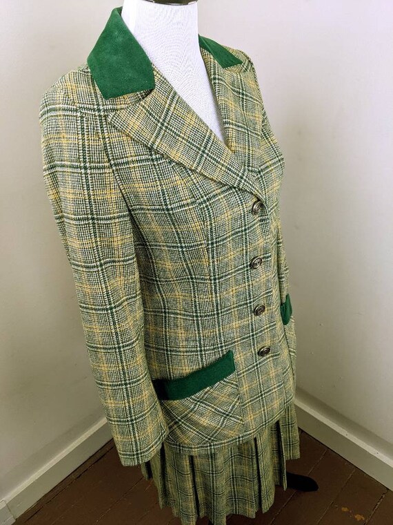 Vintage 1960s Women's Green Plaid Wool Suit | Vtg… - image 3