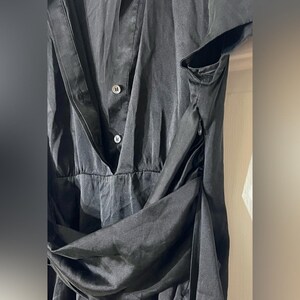 BCBG 100%シルクラップブラウス サイドジップ Y2K オフィスサイレン ブラックタイトップ L 画像 5
