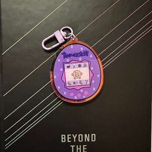 Tannagotchi Holographic Shooky Keychain
