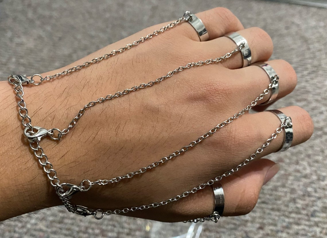 Silver Five Finger Hand Chain Ring Bracelet Chain Wrist Etsy Silver Five Finger Hand Chain Ring Bracelet Chain Wrist Etsy