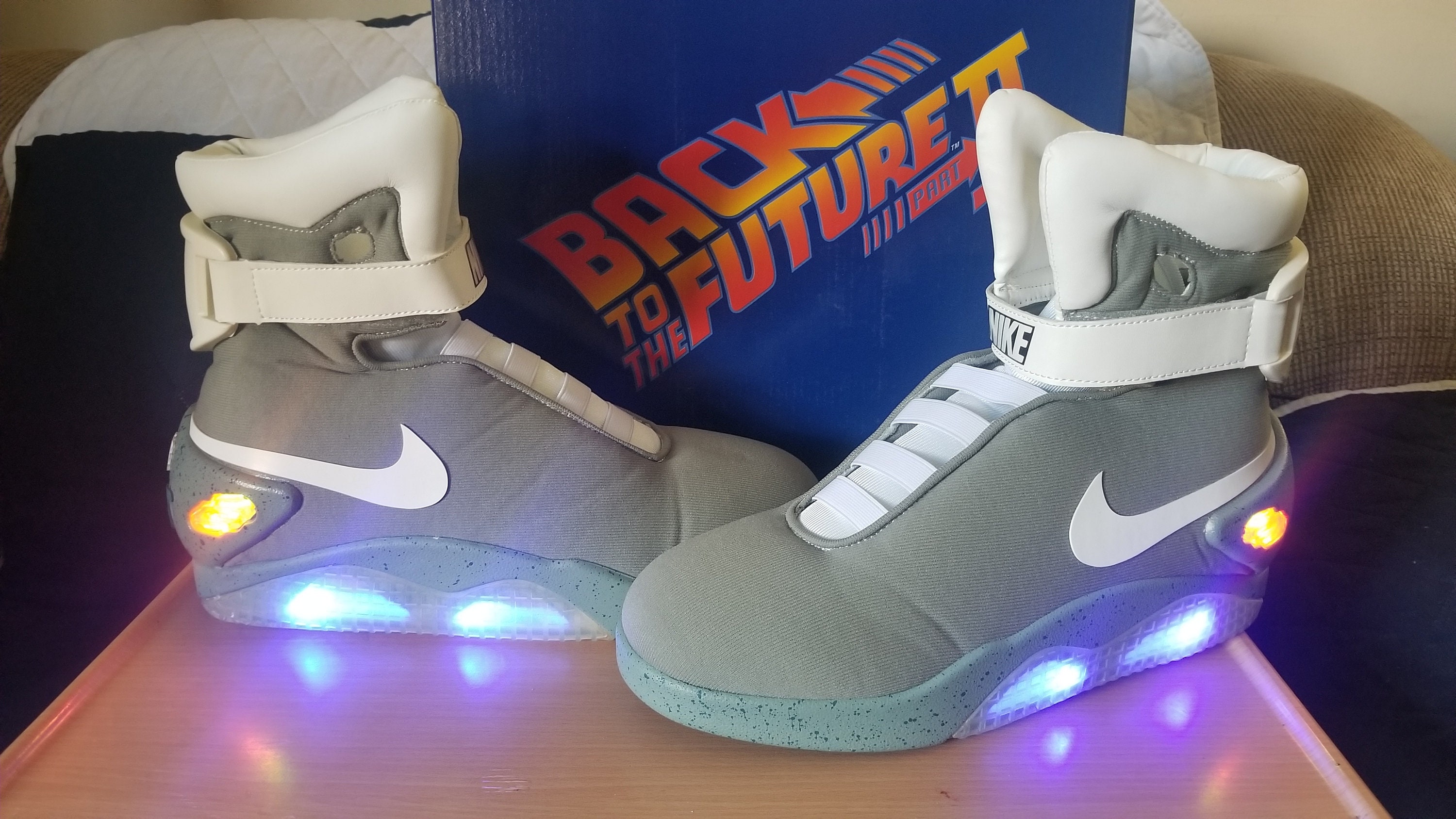 Arreglo Botánico abdomen Universal Studios Back To The Future Shoes Air Mags con - Etsy México