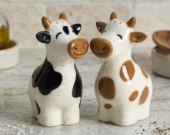 Ceramic Cow Salt & Pepper Shakers, Farmhouse Barn Kitchen Decor