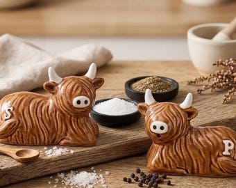 Ceramic Highland Cow Salt & Pepper Shakers, Farmhouse Barn Kitchen Decor