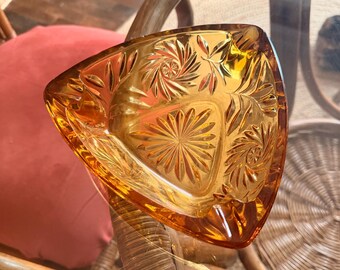 vintage 1950s-1960s Hazel Atlas amber glass ashtray