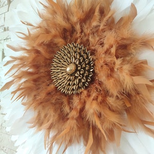 Jujuhat orange white feathers and heart in golden shells
