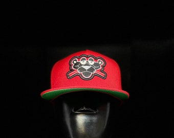 Gorra Panther Bélico roja, Beliko SnapBack, complementary shipping and decal included!