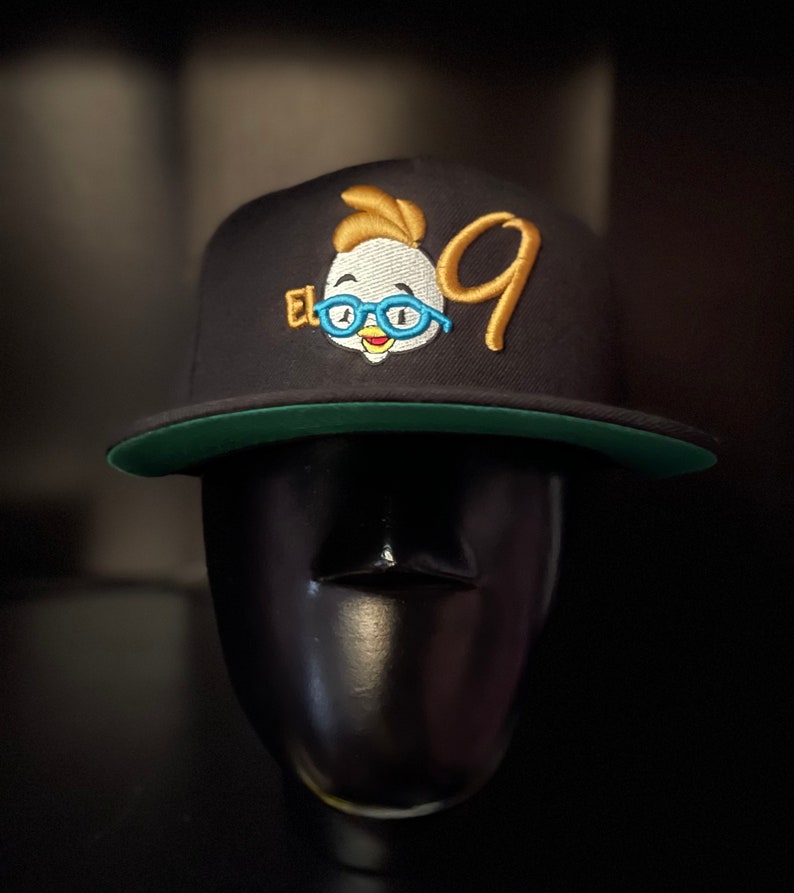 09 Chapizza, Chicken Little, El Nini, a gorra SnapBack black flat bill cap embroidery free shipping image 1