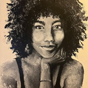 Marquise in black and white