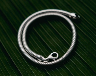 Chaîne de poignet Nebty (deux femmes) | Bracelet en argent sterling | Bracelet homme | Bracelets unisexes | Argent recyclé | Cadeau pour lui