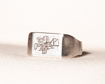 Le Cinéma | Vintage 925 Silver Ring | Camera Ring | Unisex | Handmade | Rough Style | Signet