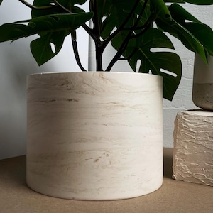 Large, Heavy Marble Effect Jesmonite Plant Pot | Brown and White– Eco-Friendly with Cork Base