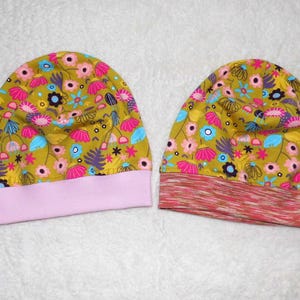 Beanie  Mütze Übergangsmütze Blumen Blumenmuster Senfgelb