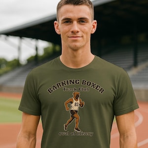 Camiseta de corredor de fondo "Oval of Misery" • Camiseta de corredor de pista y campo • Camiseta de atleta de resistencia • Ropa deportiva de Barking Boxer