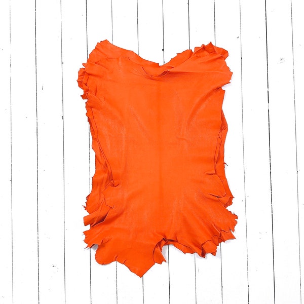 Peau de mouton en daim tanné végétal 1 mm | Orange | Peau entière