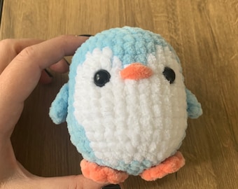 Crochet Penguin Plushie, Chubby Amigurumi Stuffie, Mini Pingu (10 cm)