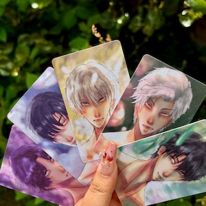 Love and Deepspace character photocards