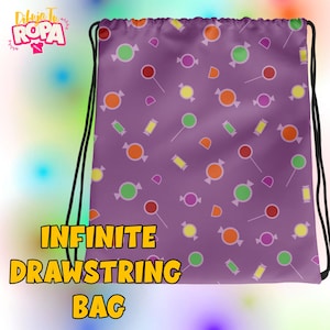 以下が含まれることがあります： カラフルなキャンディーとロリポップが繰り返し描かれたパープルの巾着袋。袋には「INFINITE DRAWSTRING BAG」の文字がプリントされています。