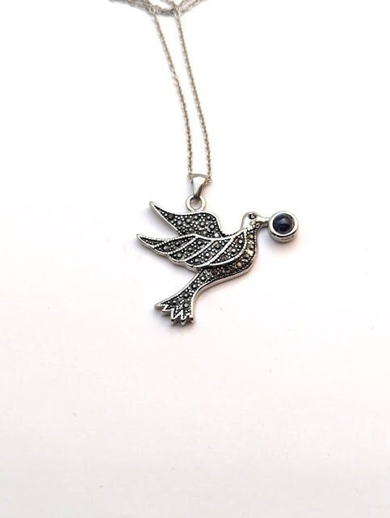Vintage peace dove necklace - Gem