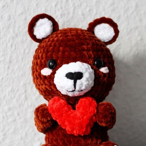 Valentine the bear crochet pattern