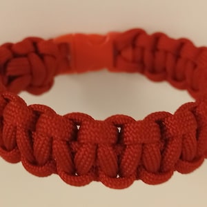 Rotes Paracord Armband