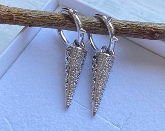 Spitze Ohrringe-Edelstahl ohrringe-Stahless Steel earring-spitze earring-jewellery Gift