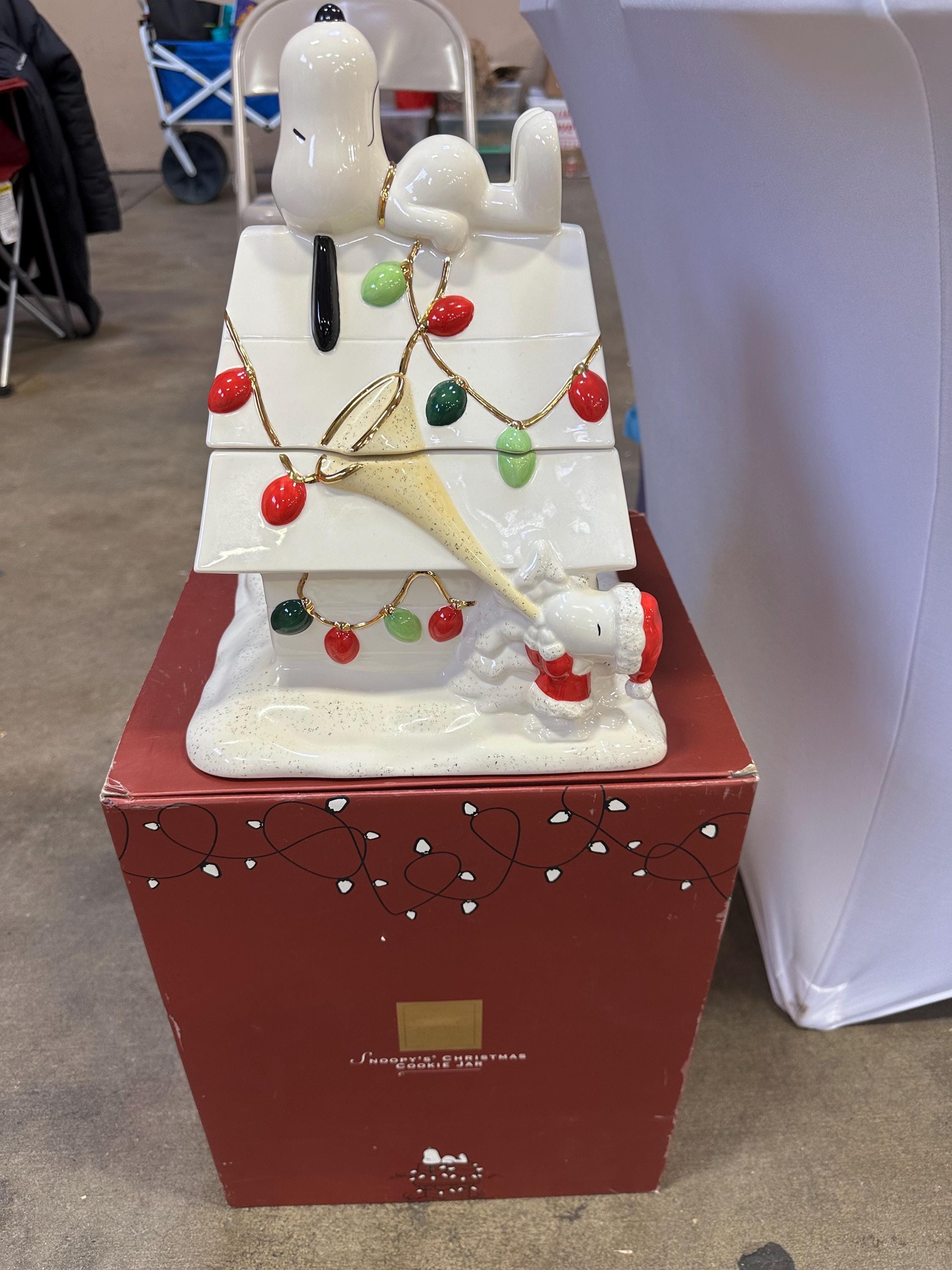 Lenox Ceramic Snoopy Cookie Jar in a Box - Etsy display picture 1