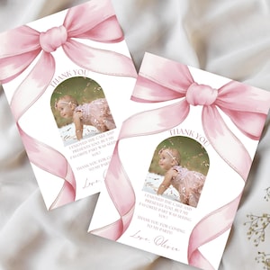 Carte de remerciement d'anniversaire avec noeud rose 1er anniversaire de filles veulent juste être un premier anniversaire Invitation modèle noeud rose d'invitation Coquette esthétique